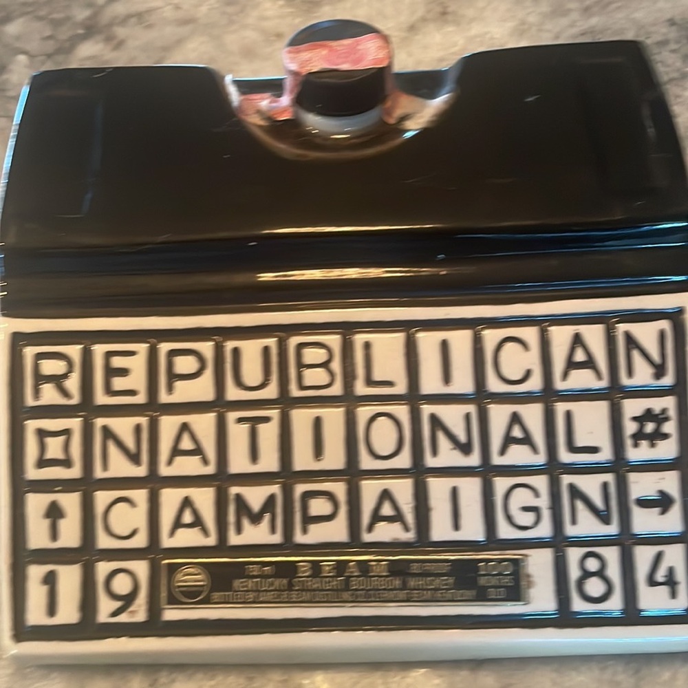 Republican National Campaign Kentucky Beam 100 months old bottle. Original Label - Picture 7 of 11